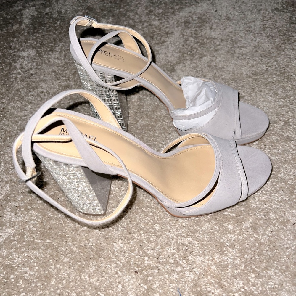 Pearlie greys!